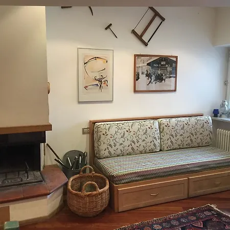 La Casa Blu Apartment *